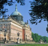 Sanssouci 09 Neues Palais Front